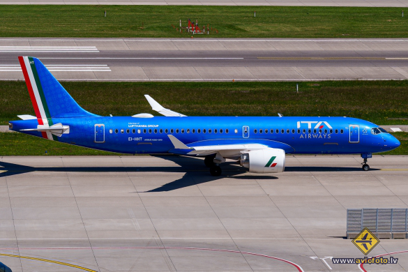 Airbus A220-300